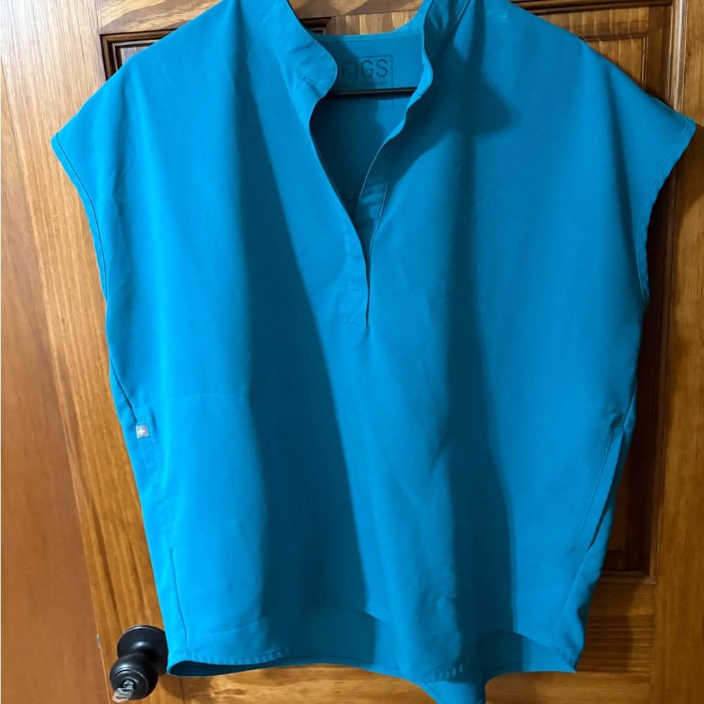 Figs Women's Top in Teal Blue Rafaela